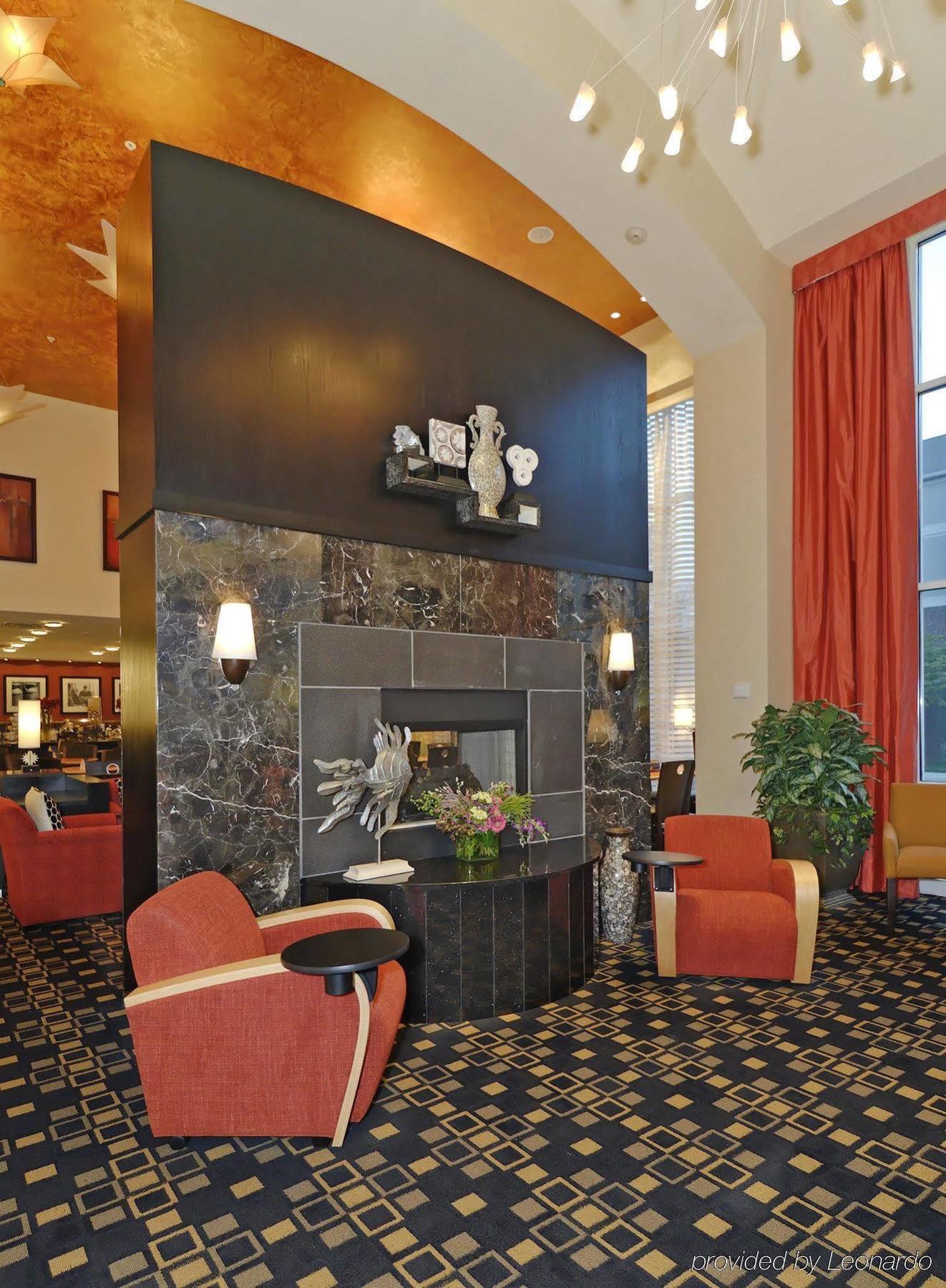 Hampton Inn & Suites Herndon-Reston Exterior photo